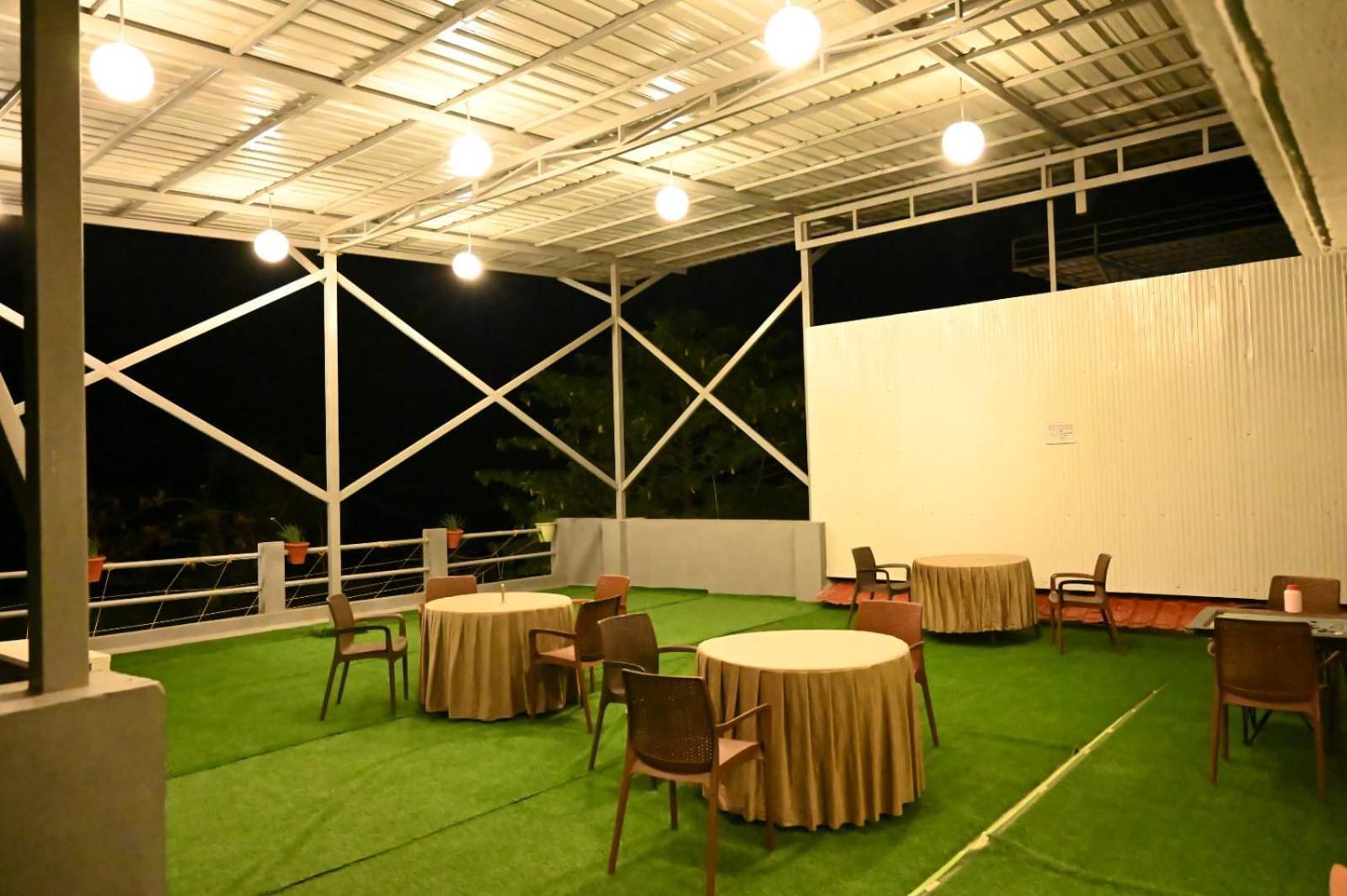 Olive Resort - Sillari Pench Silāri Exteriör bild